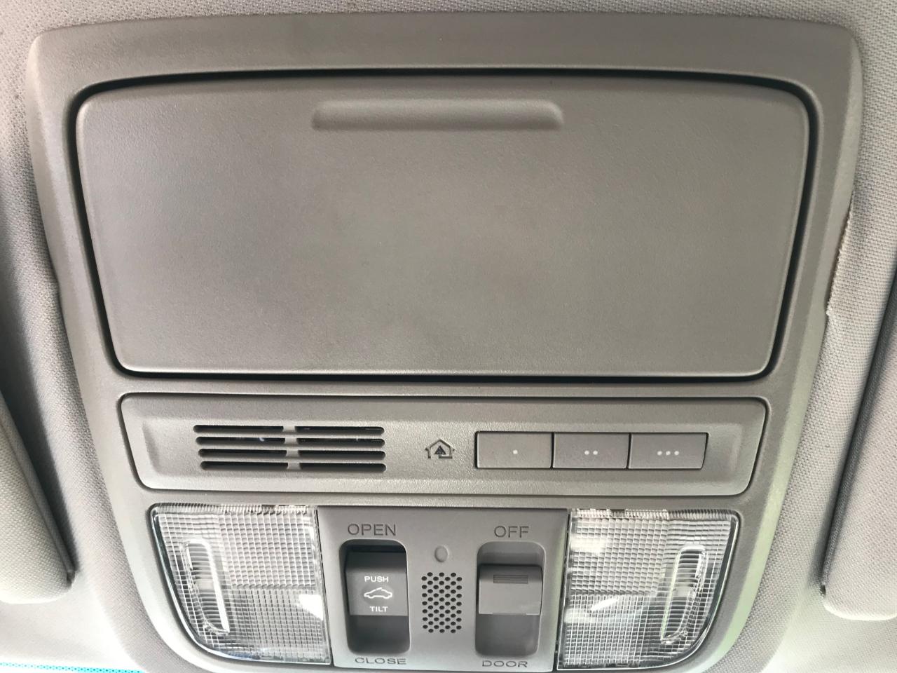 Honda Accord EX-L V-6 Sedan AT 2011