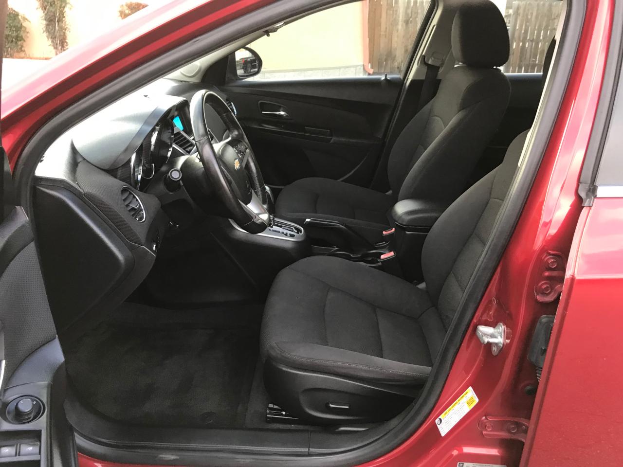 Chevrolet Cruze  2012