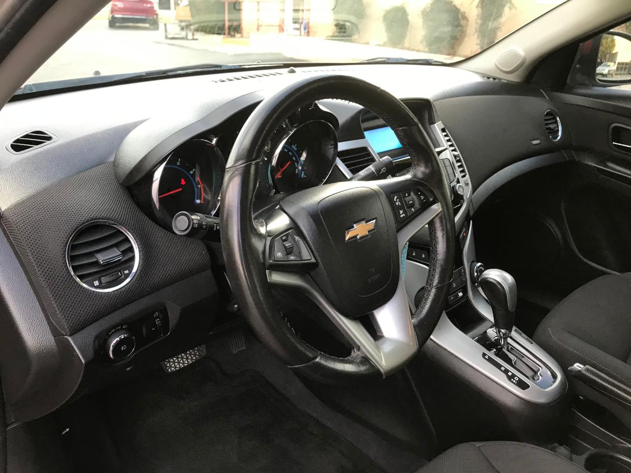 Chevrolet Cruze  2012