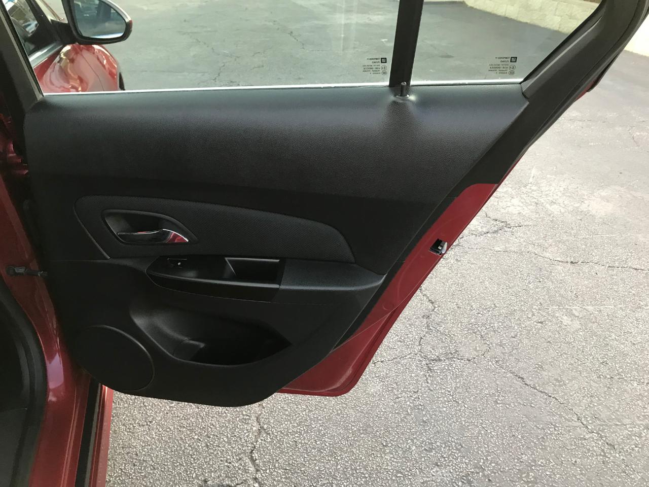 Chevrolet Cruze  2012