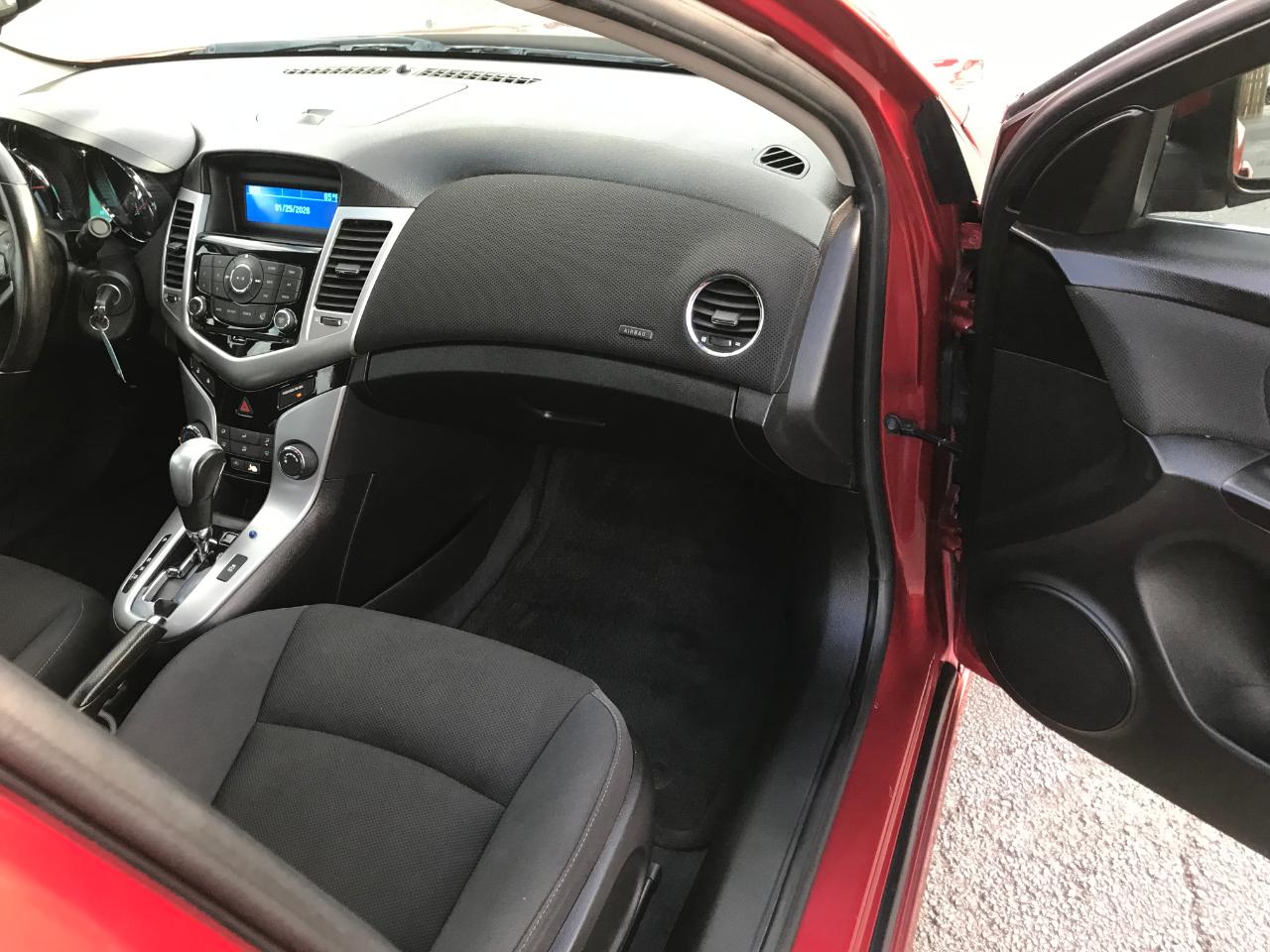 Chevrolet Cruze  2012