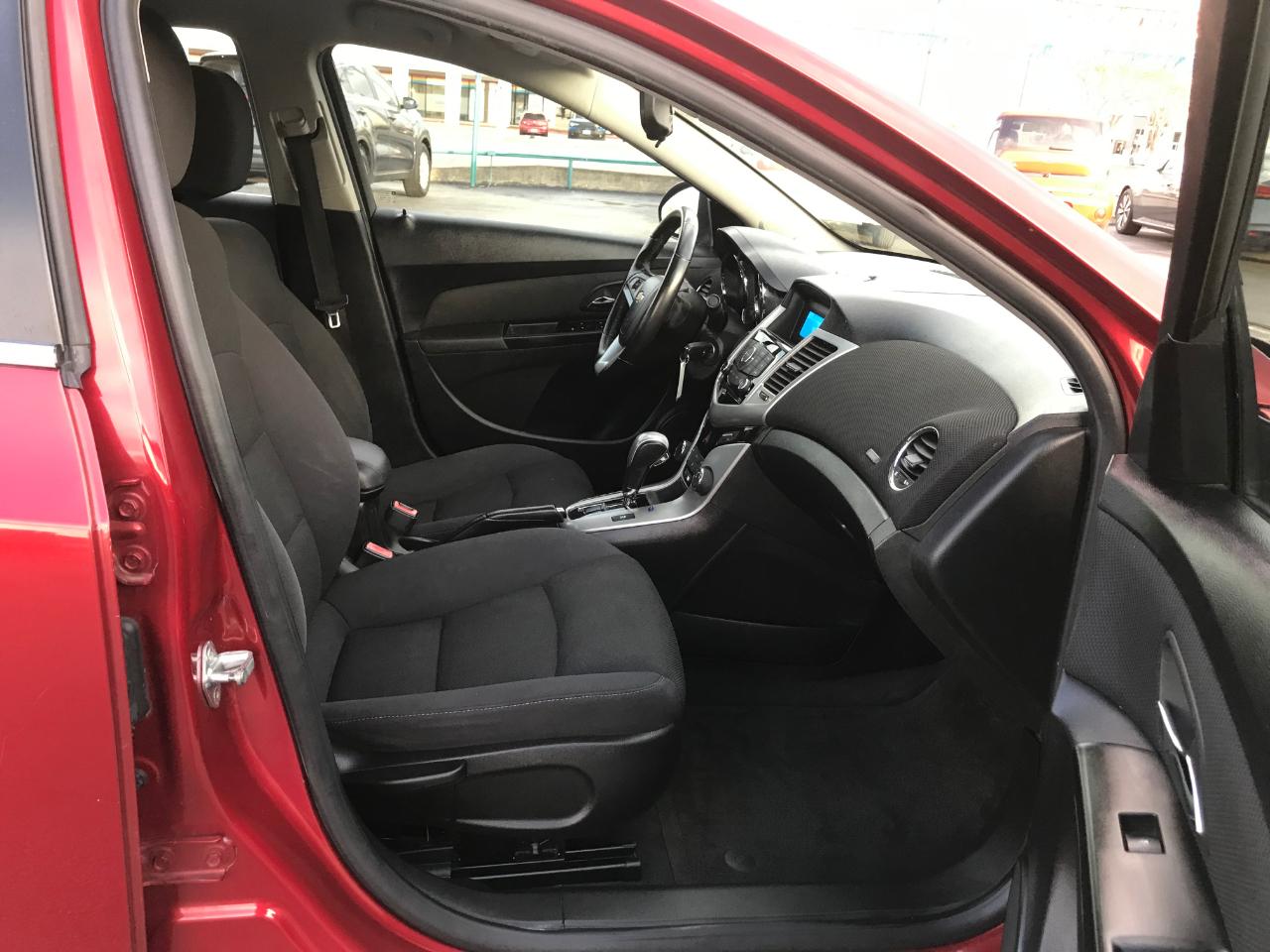 Chevrolet Cruze  2012