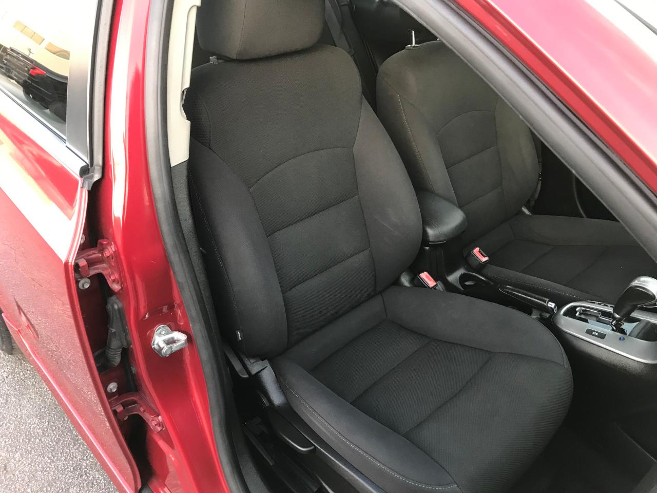 Chevrolet Cruze  2012