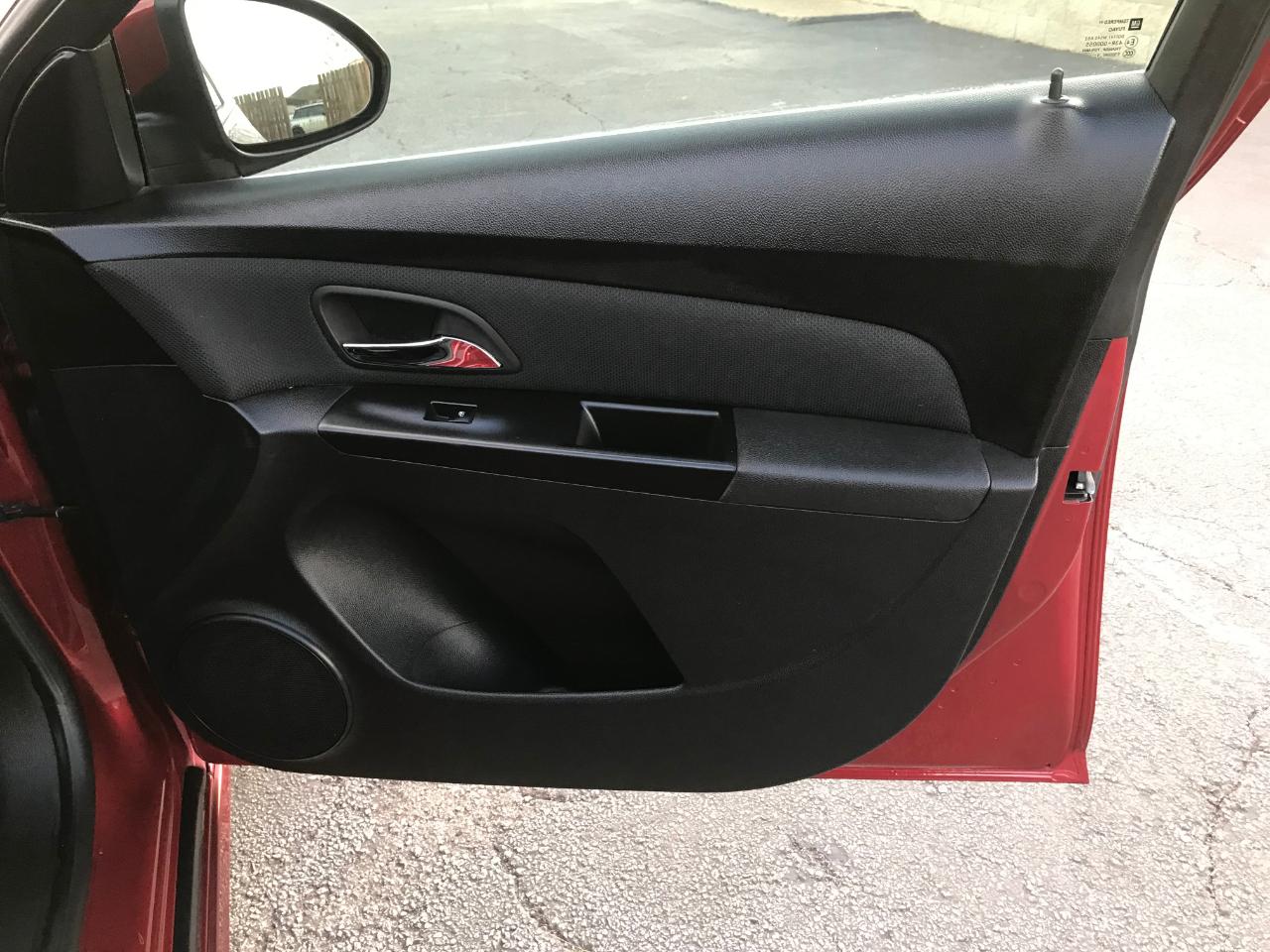 Chevrolet Cruze  2012