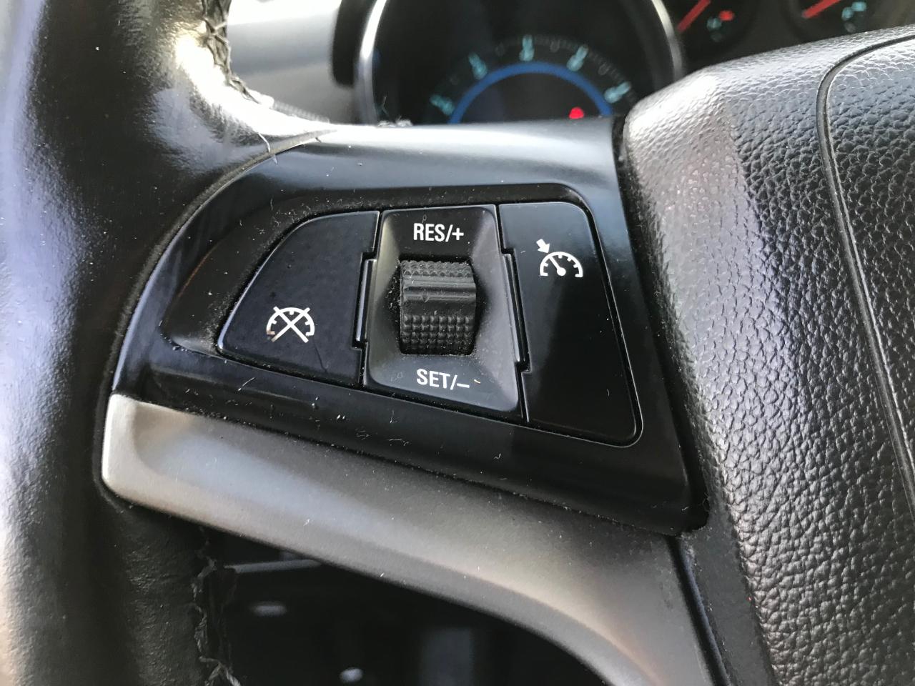 Chevrolet Cruze  2012