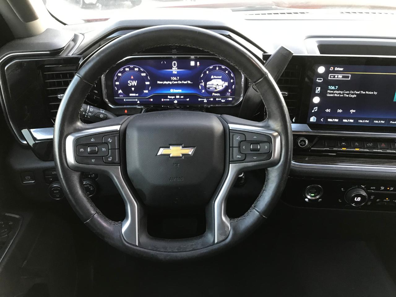 Chevrolet Silverado 1500 LT-L Crew Cab 4WD 2022
