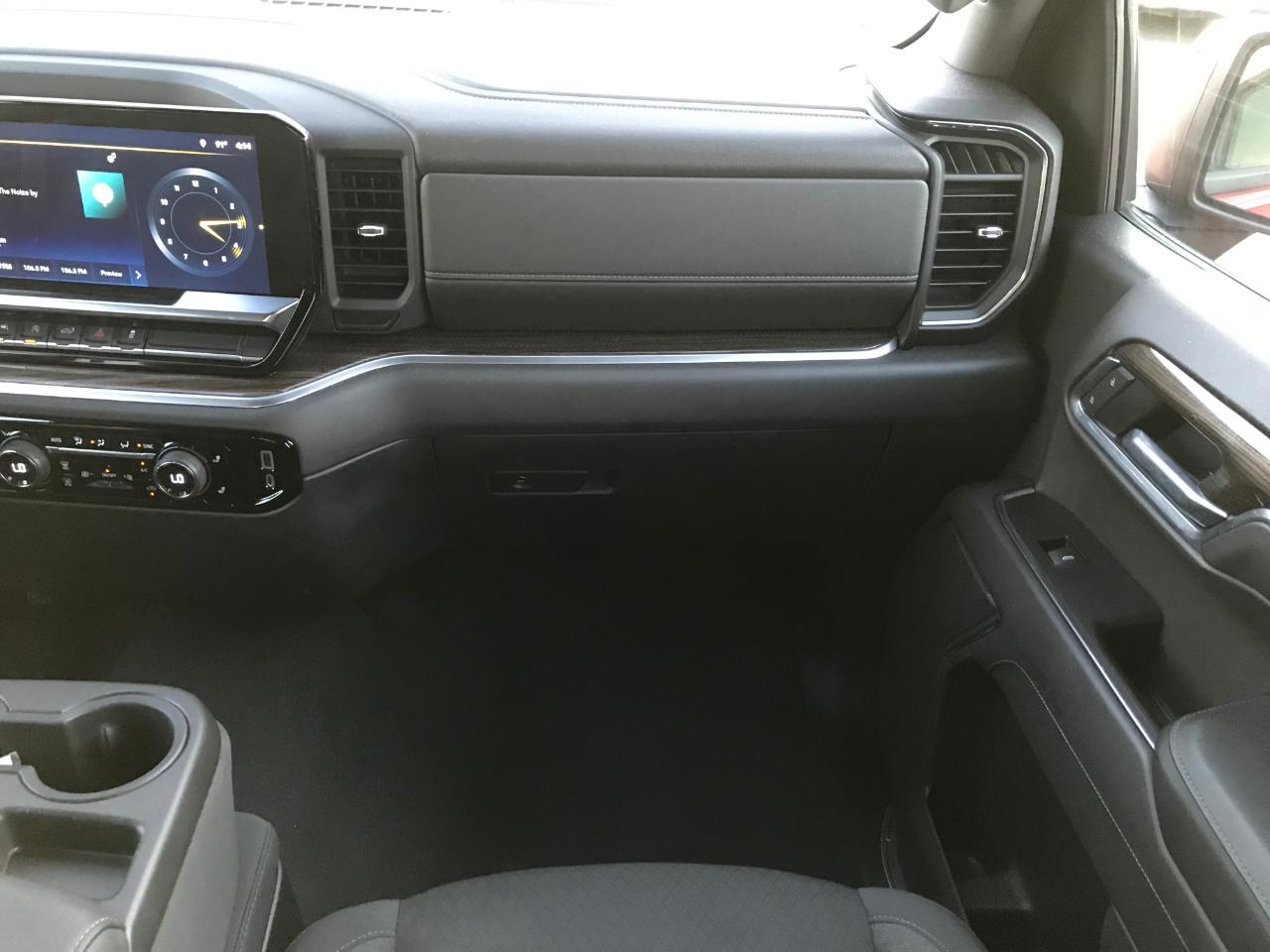 Chevrolet Silverado 1500 LT-L Crew Cab 4WD 2022