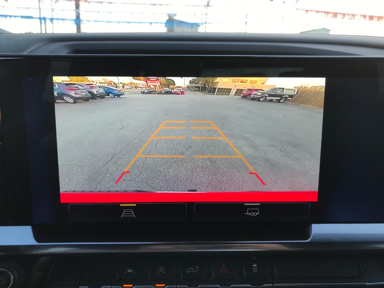 Chevrolet Silverado 1500 LT-L Crew Cab 4WD 2022