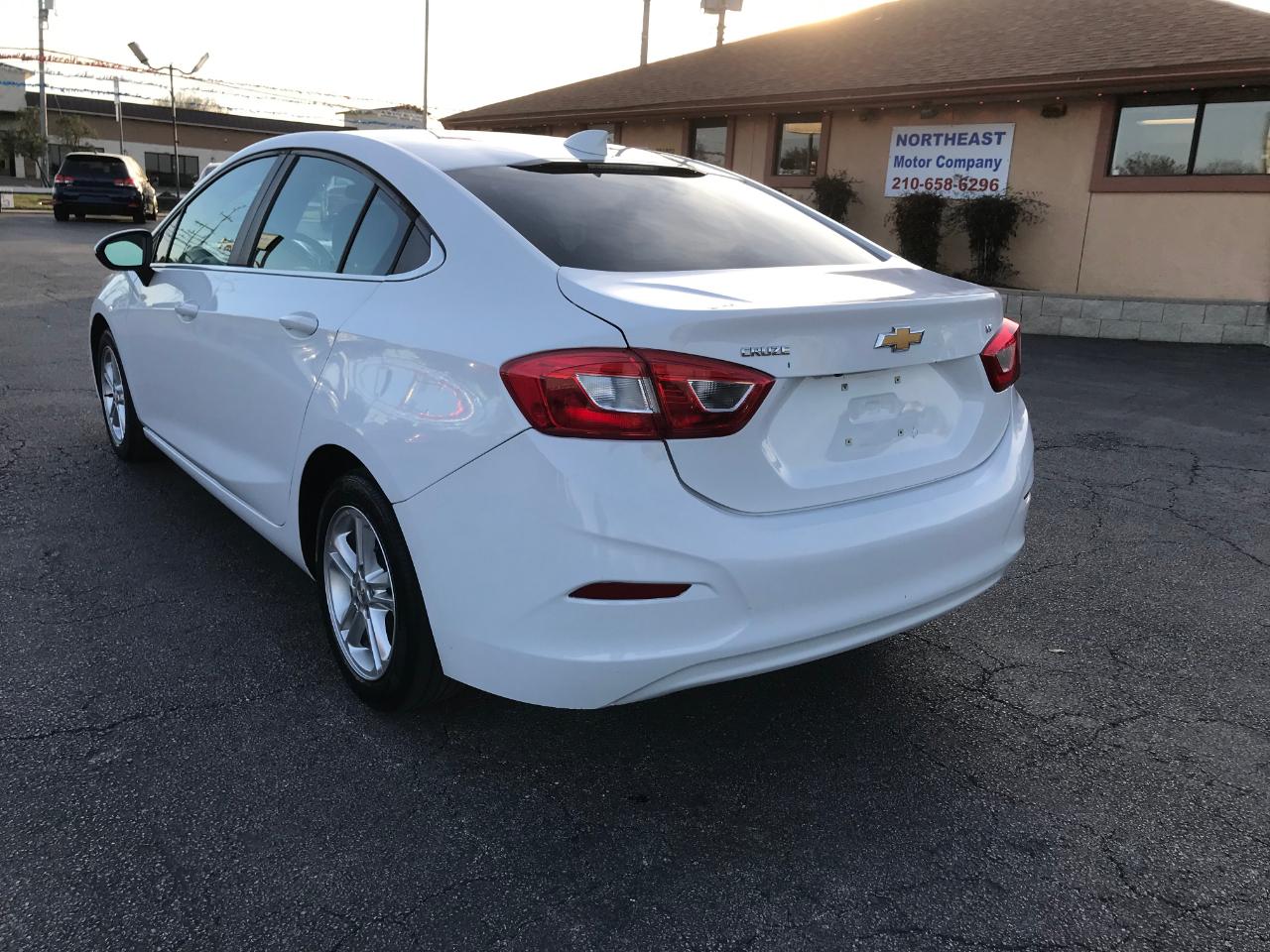 Chevrolet Cruze LT Auto 2017