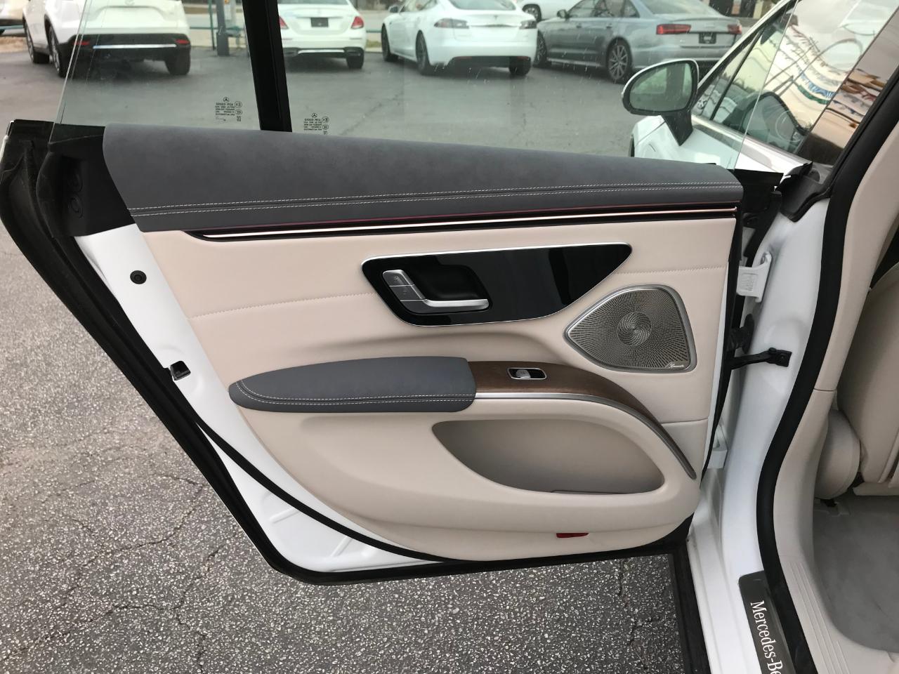 Mercedes-Benz EQS 450+ 2023