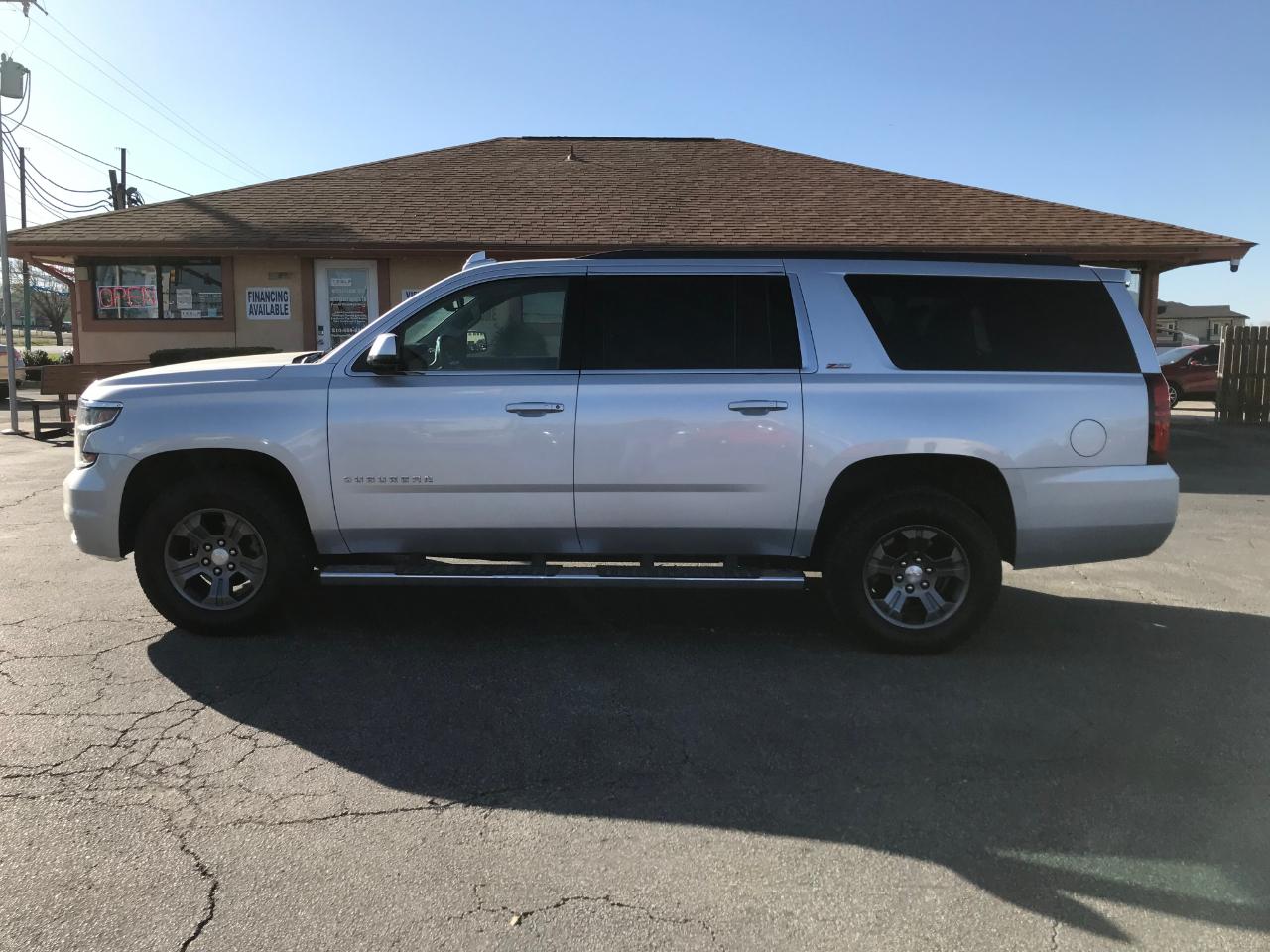Chevrolet Suburban  2015