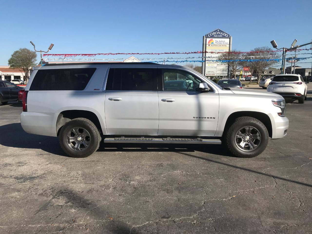 Chevrolet Suburban  2015