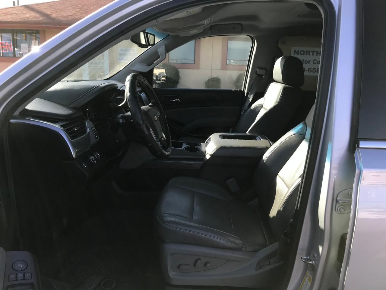 Chevrolet Suburban  2015