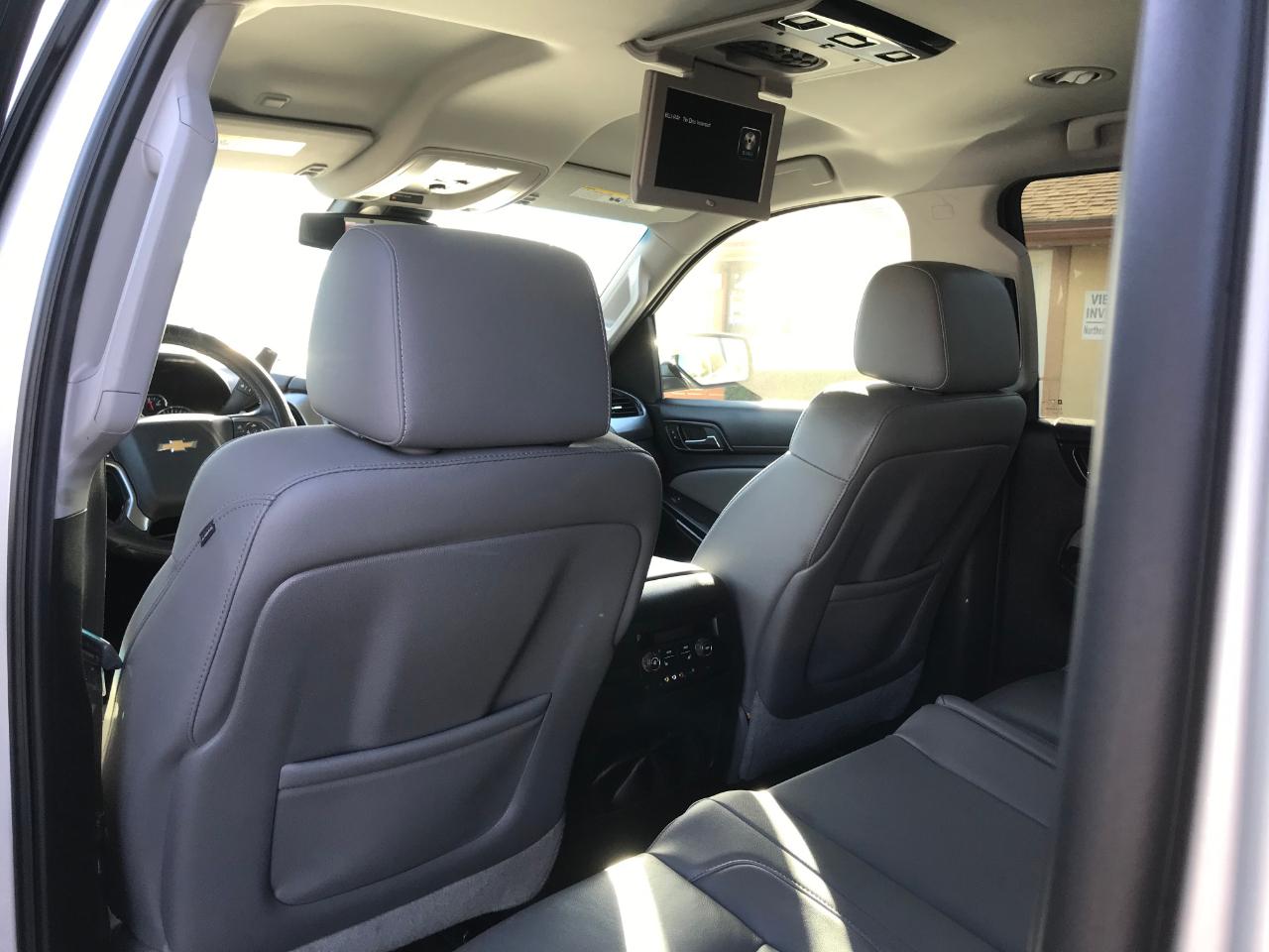 Chevrolet Suburban  2015