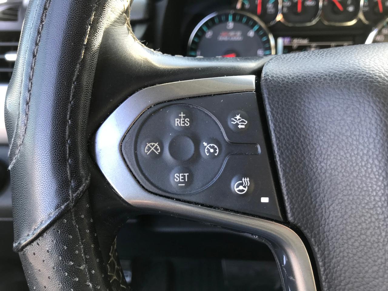 Chevrolet Suburban  2015