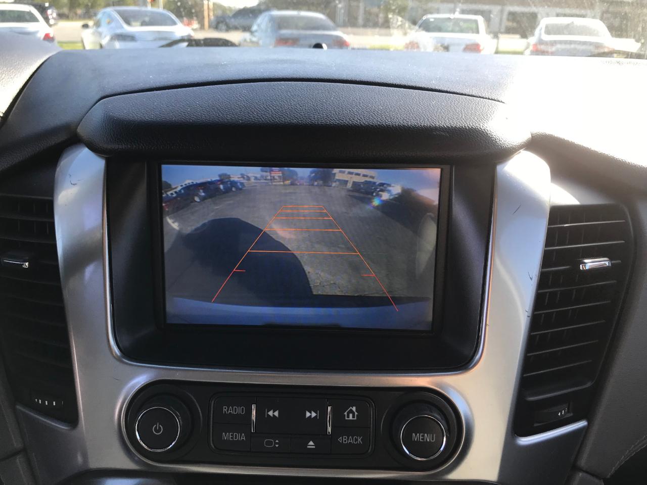 Chevrolet Suburban  2015