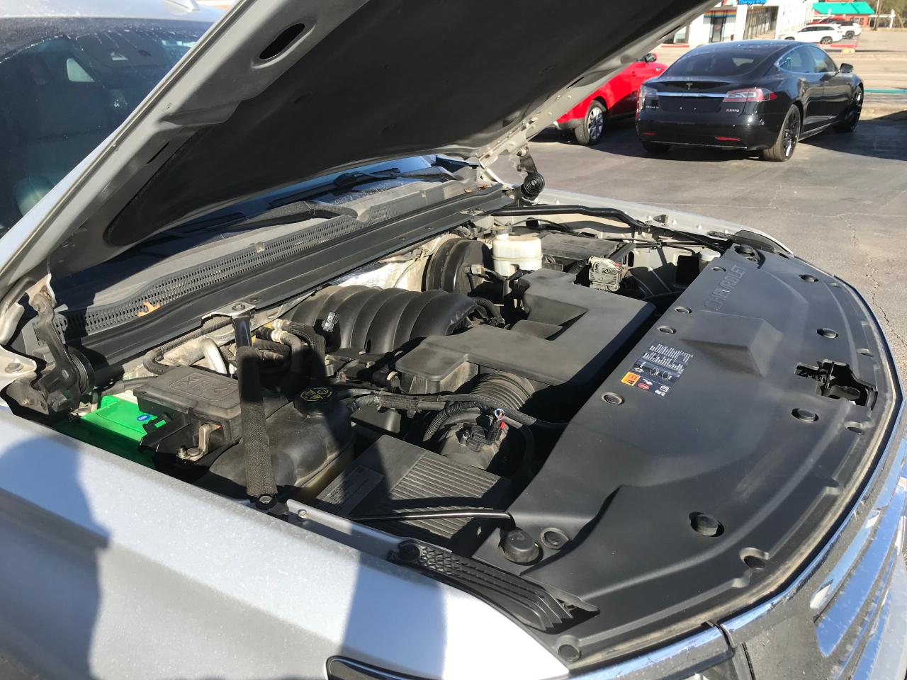 Chevrolet Suburban  2015