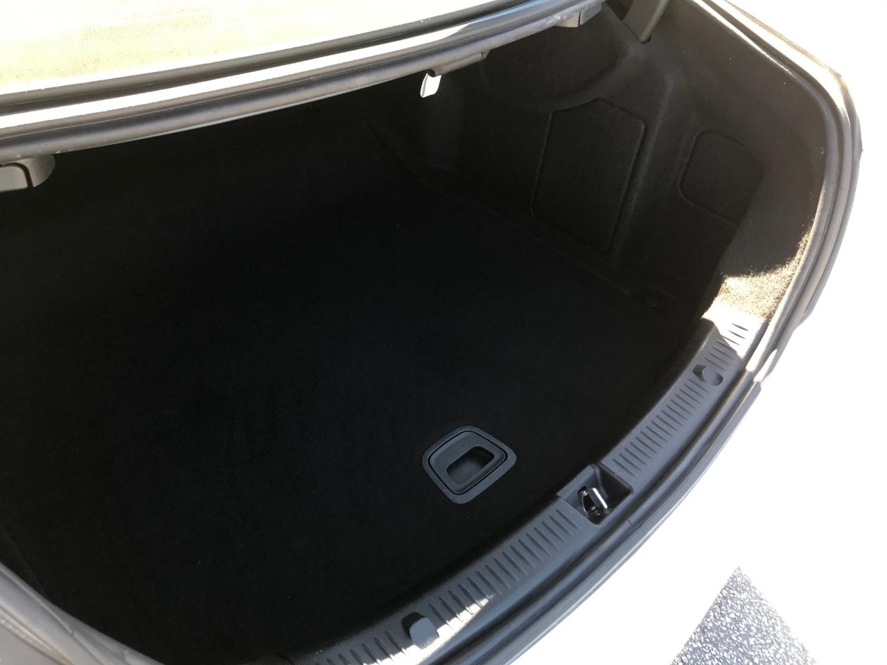 Mercedes-Benz E-Class E300 Luxury Sedan 2017