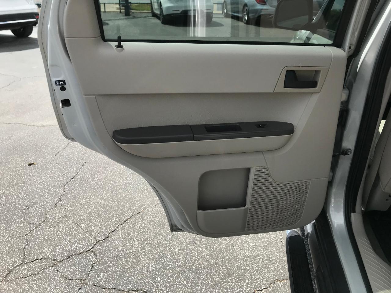 Ford Escape XLT 4WD V6 2008