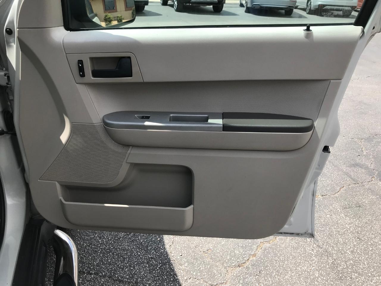 Ford Escape XLT 4WD V6 2008