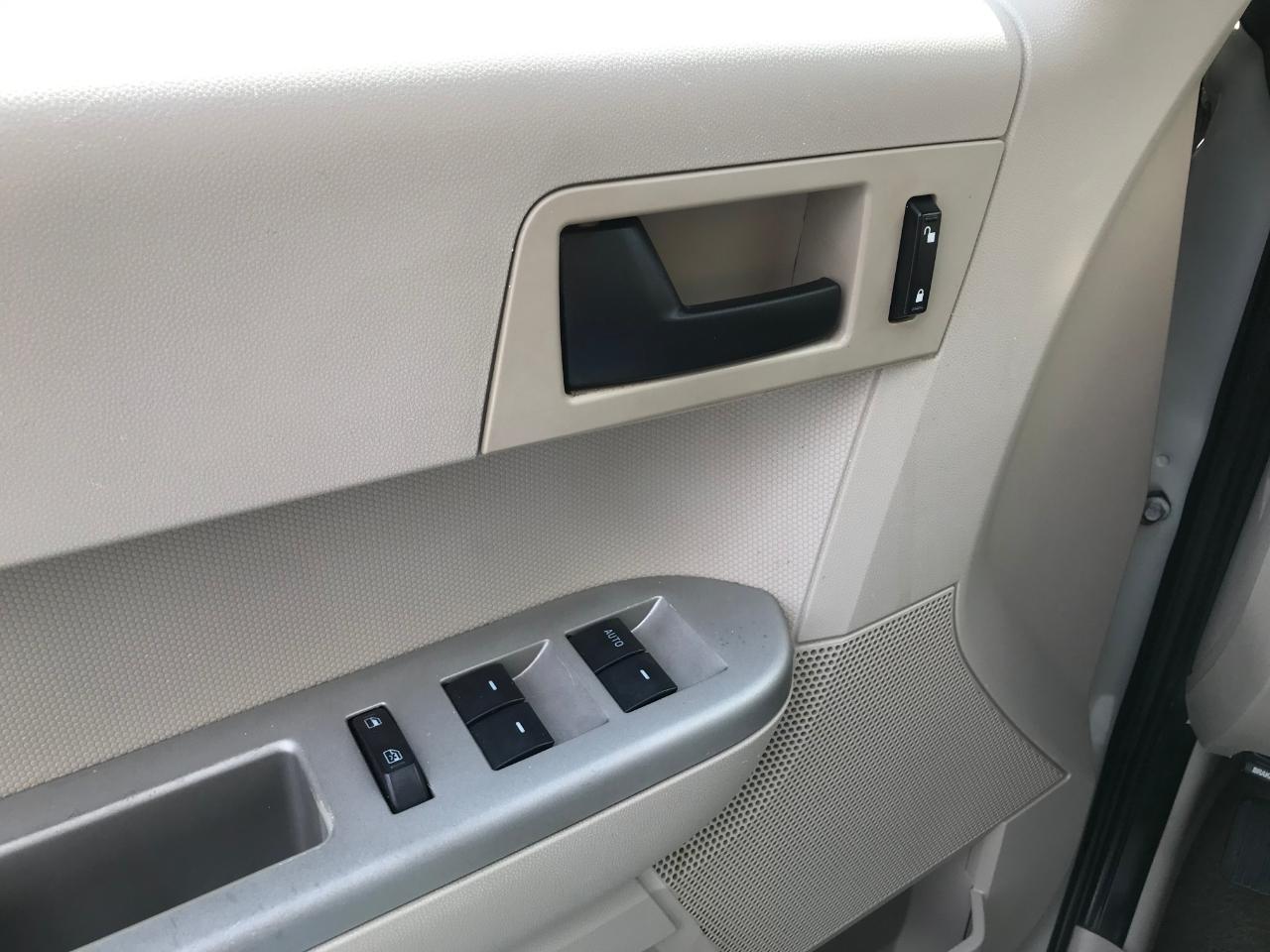 Ford Escape XLT 4WD V6 2008