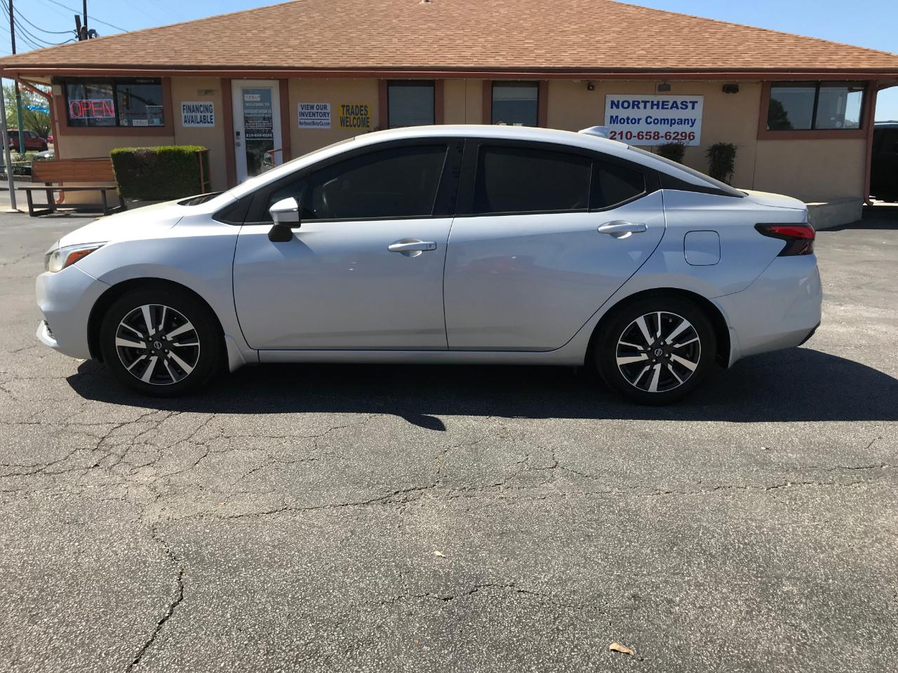Nissan Versa SV 2021