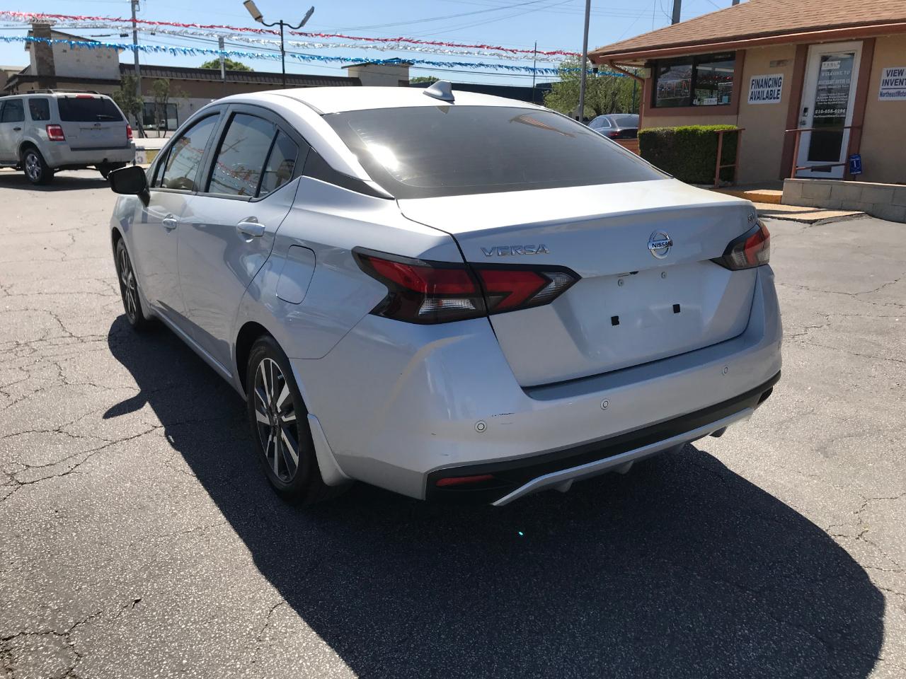 Nissan Versa SV 2021