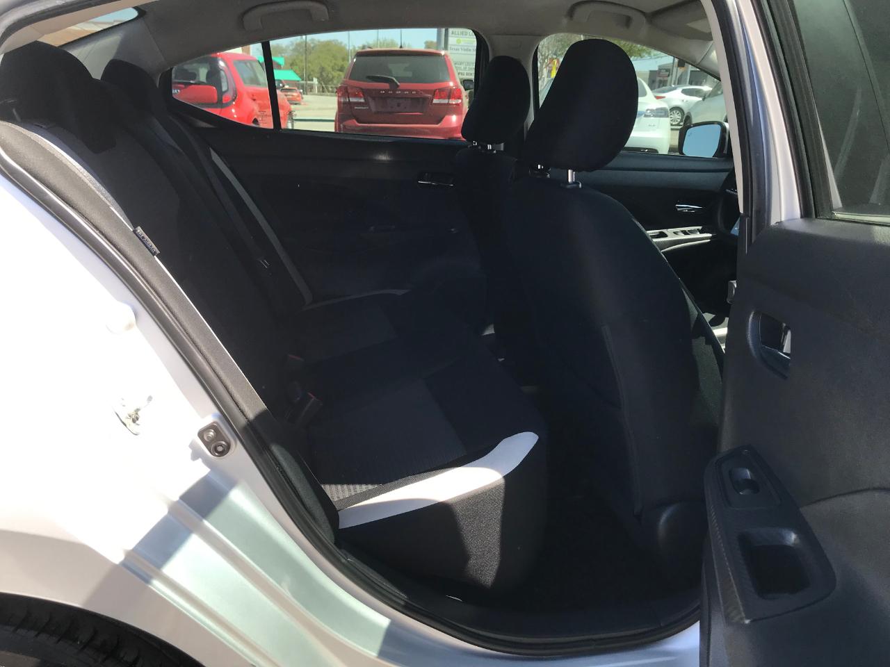 Nissan Versa SV 2021