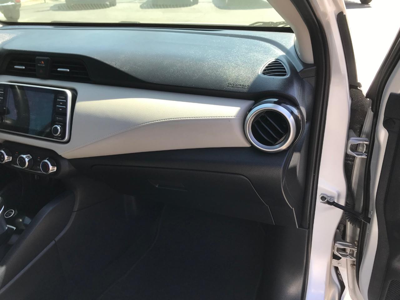 Nissan Versa SV 2021