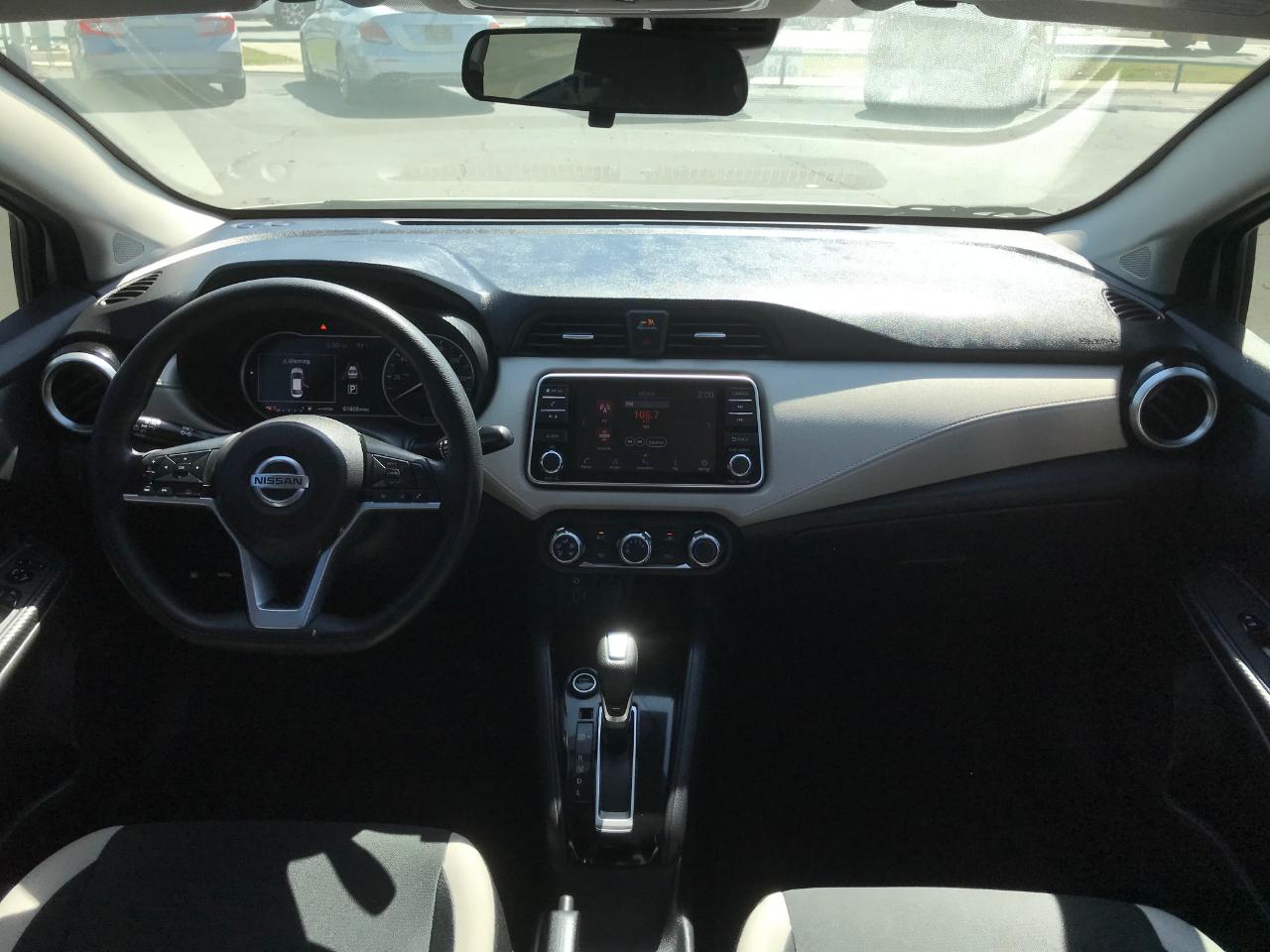 Nissan Versa SV 2021