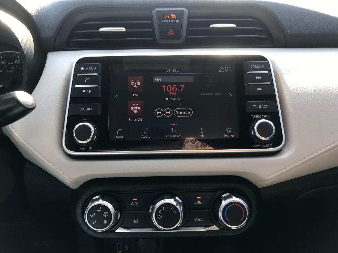 Nissan Versa SV 2021