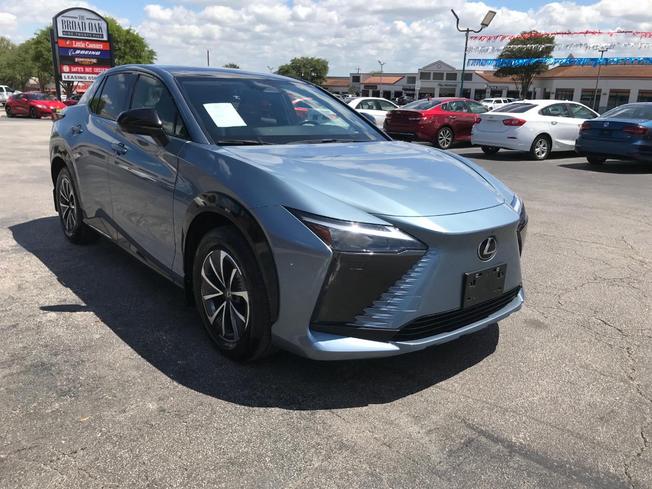 Lexus RZ 450e Premium 2023
