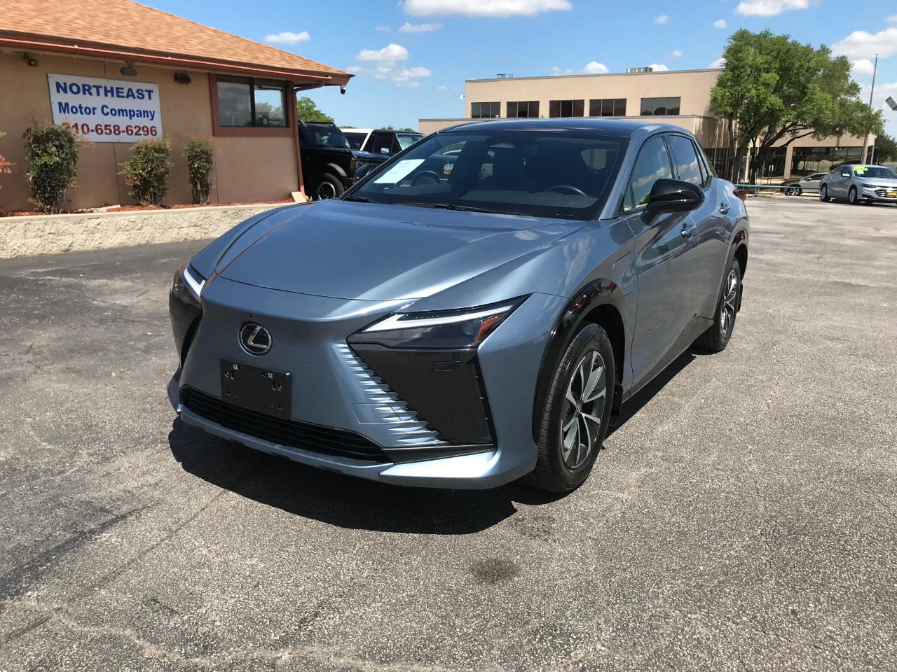 Lexus RZ 450e Premium 2023