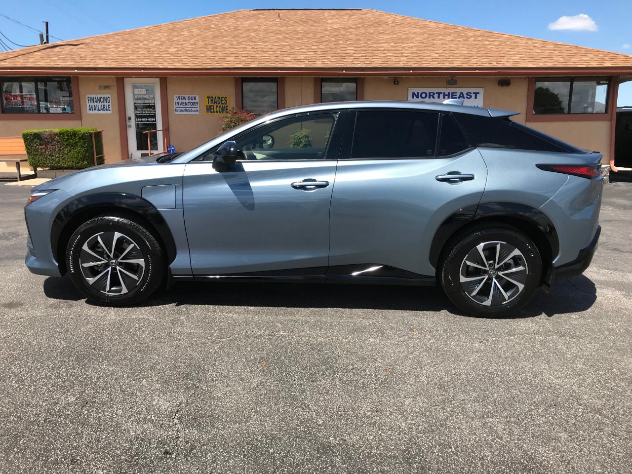 Lexus RZ 450e Premium 2023