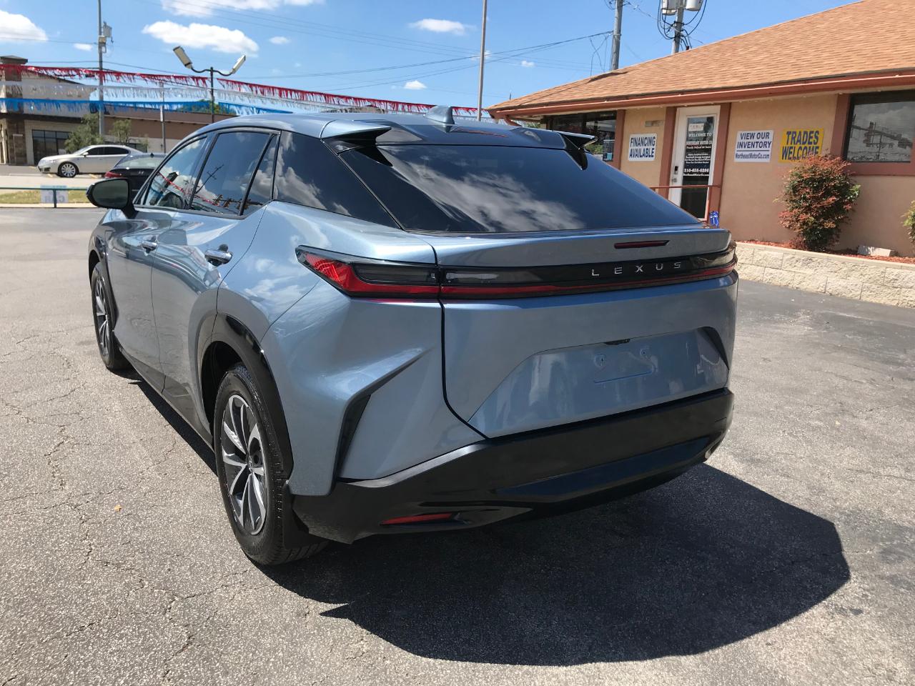 Lexus RZ 450e Premium 2023
