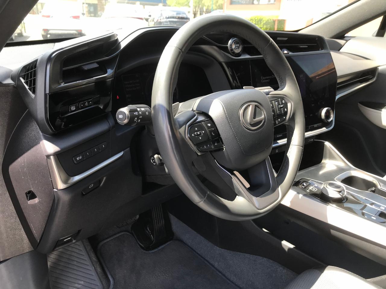 Lexus RZ 450e Premium 2023