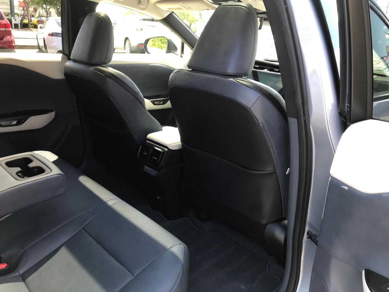 Lexus RZ 450e Premium 2023