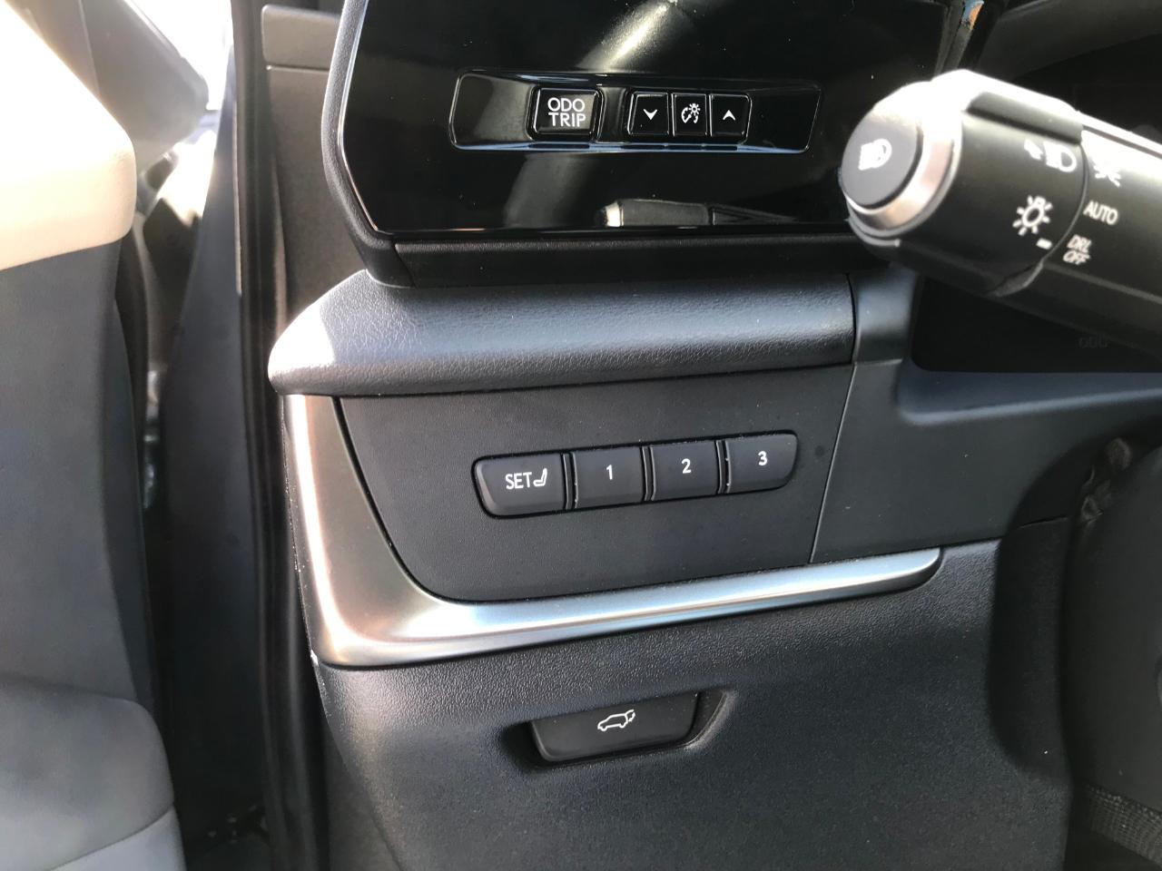 Lexus RZ 450e Premium 2023