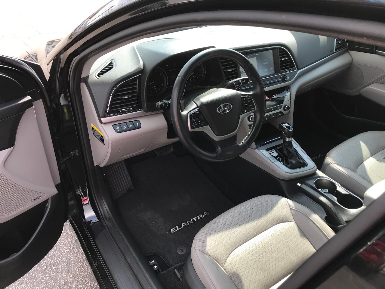 Hyundai Elantra Limited 2017