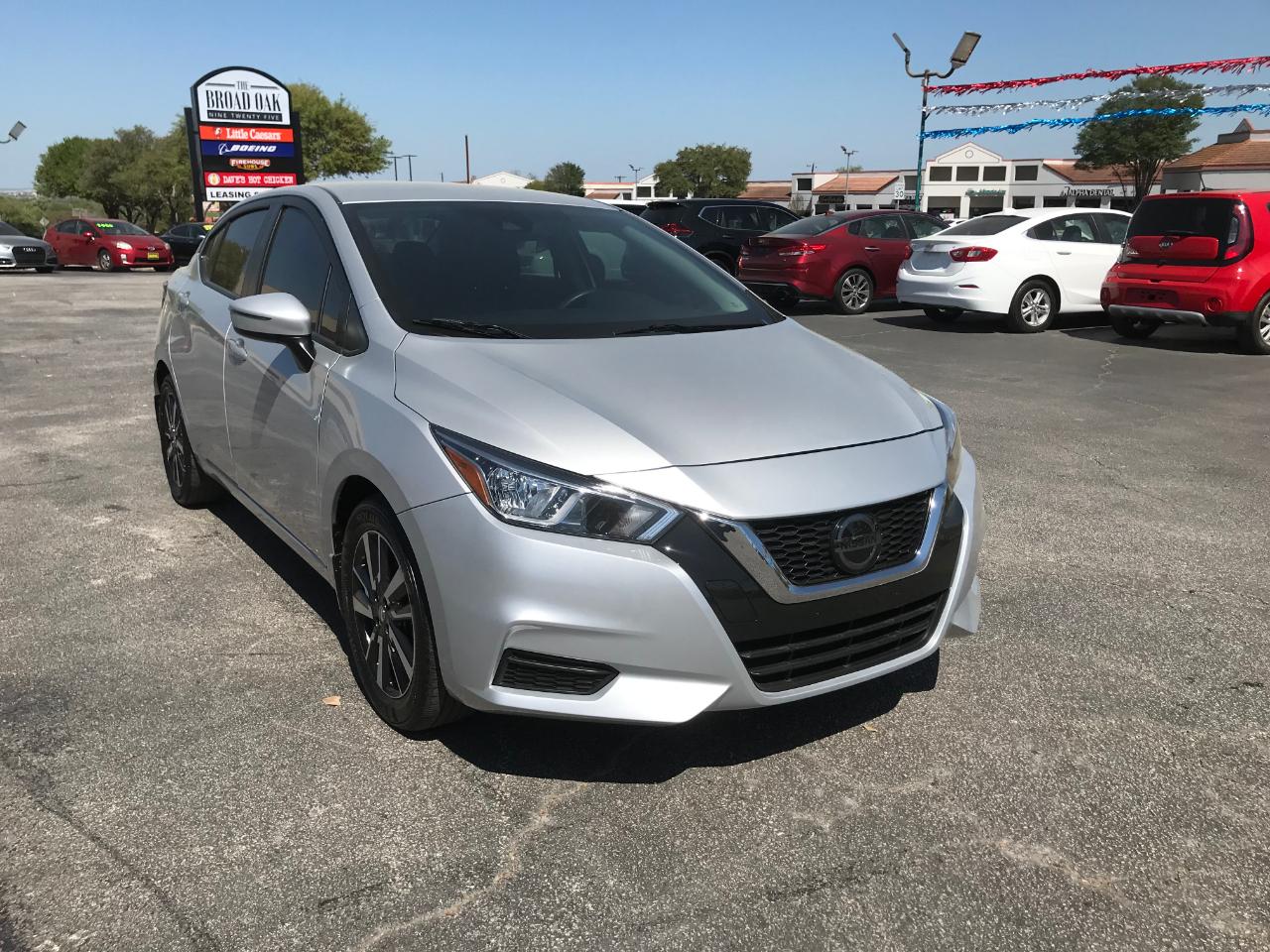 Nissan Versa SV 2021