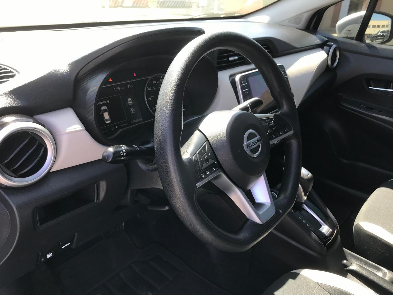 Nissan Versa SV 2021