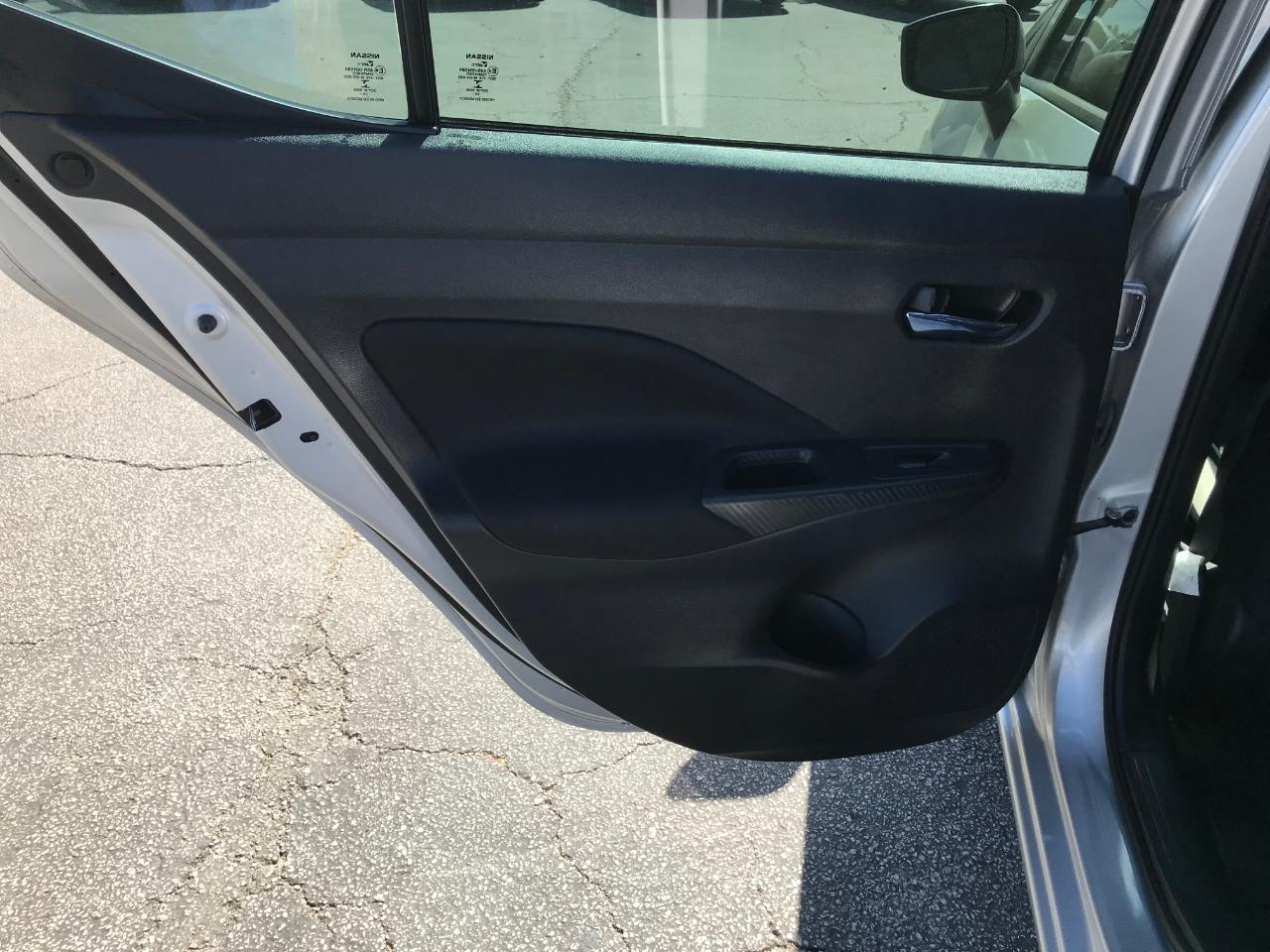 Nissan Versa SV 2021