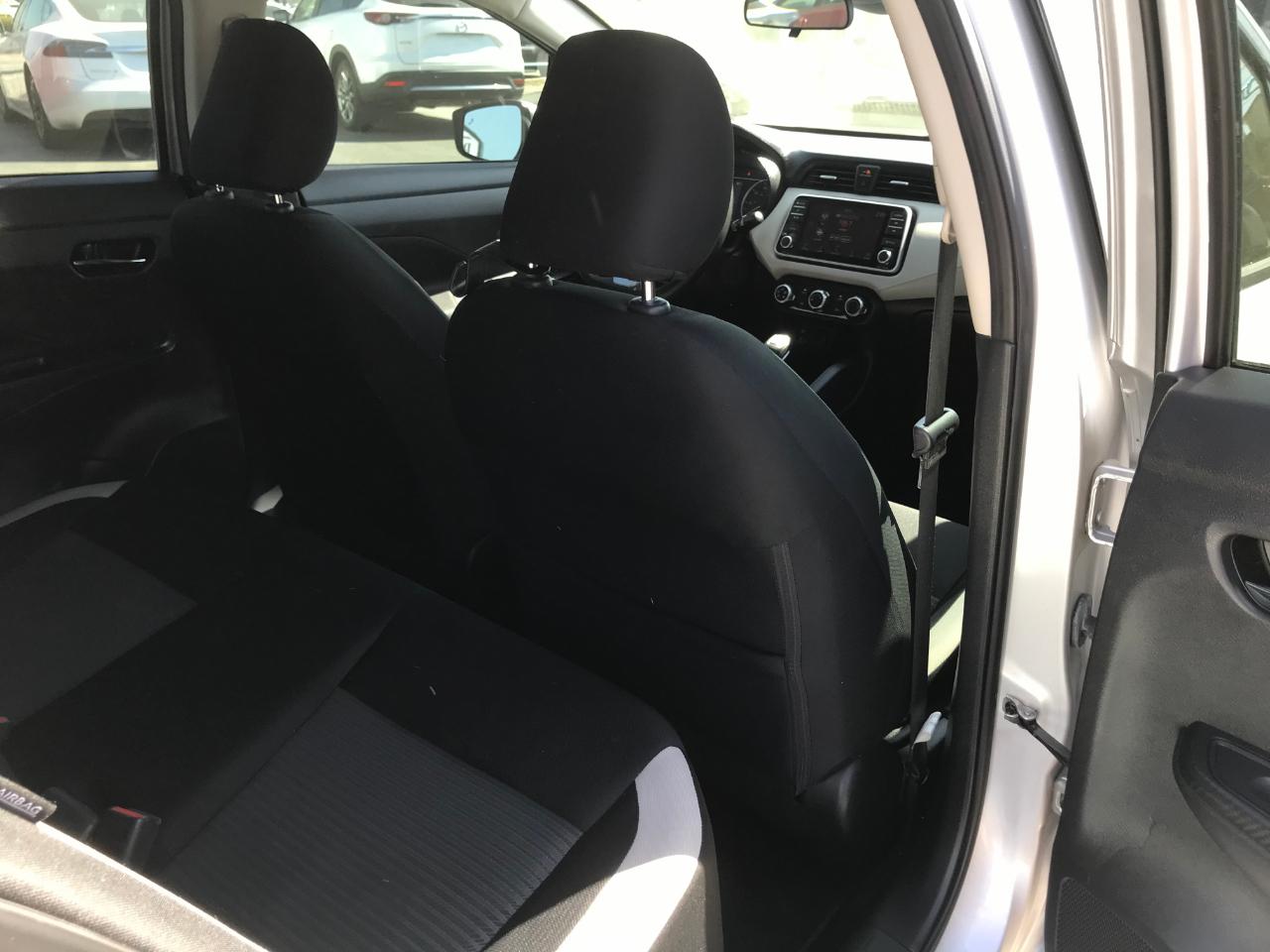 Nissan Versa SV 2021