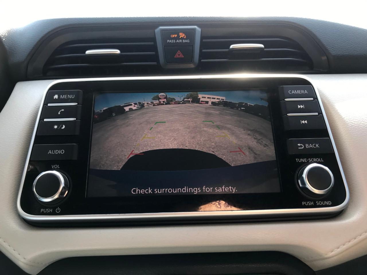 Nissan Versa SV 2021