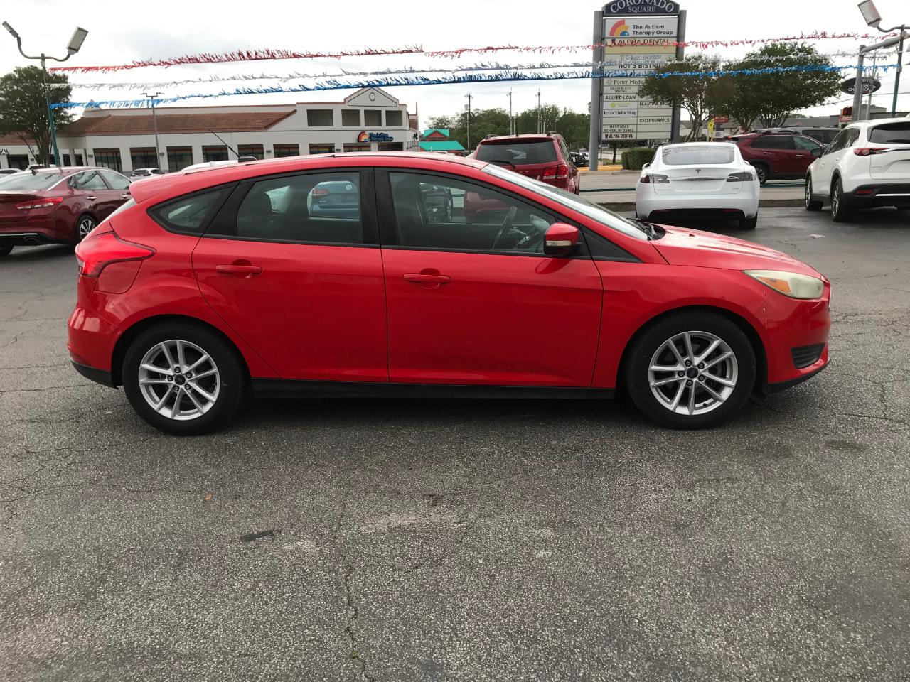 Ford Focus SE Hatch 2015