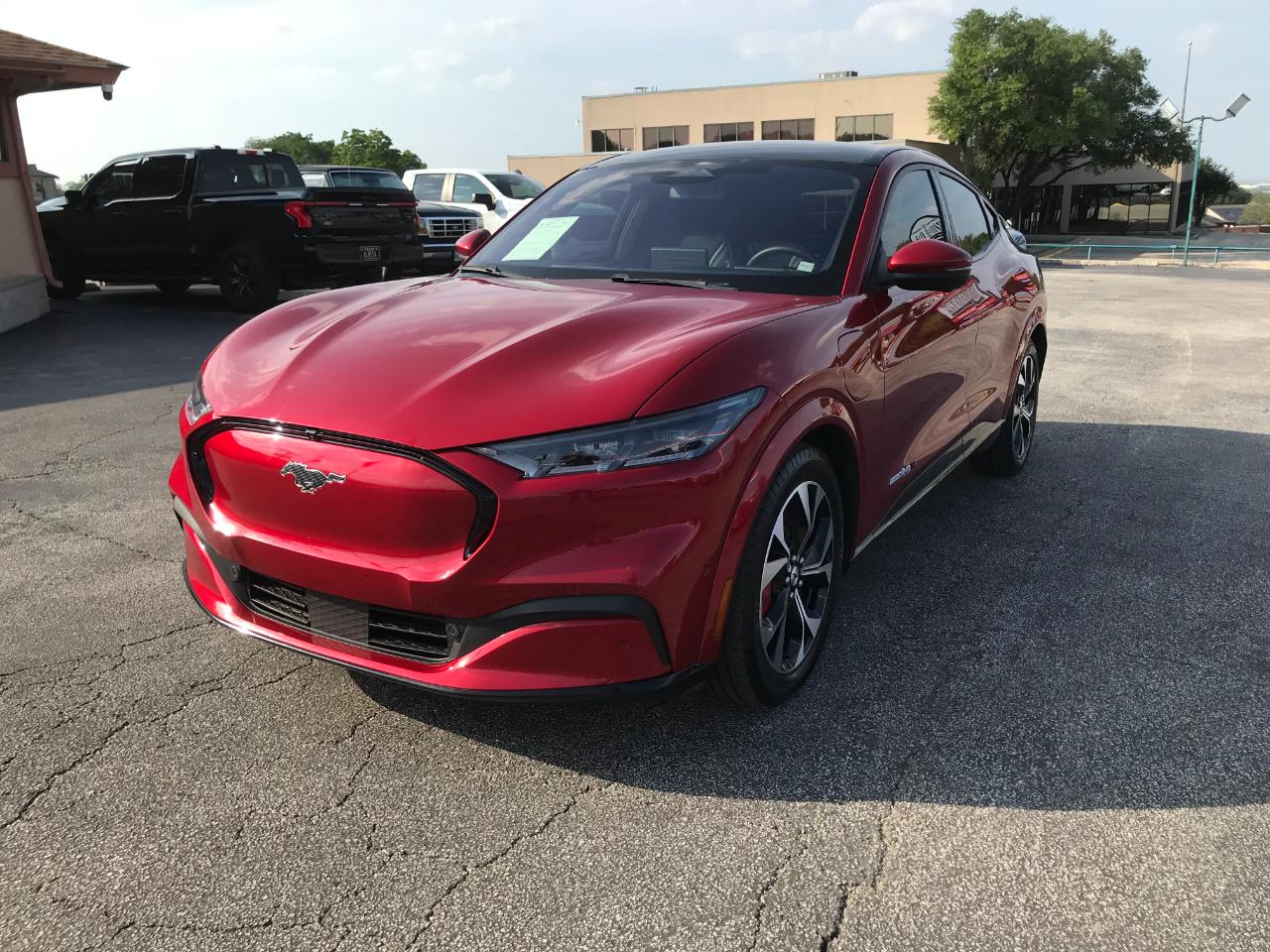 Ford Mustang Mach-E  2021