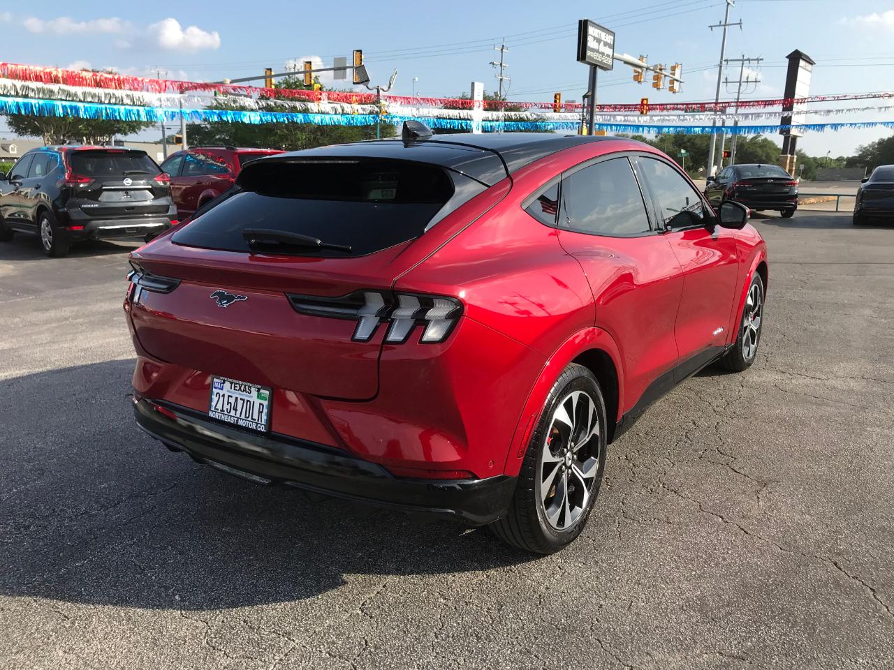 Ford Mustang Mach-E  2021