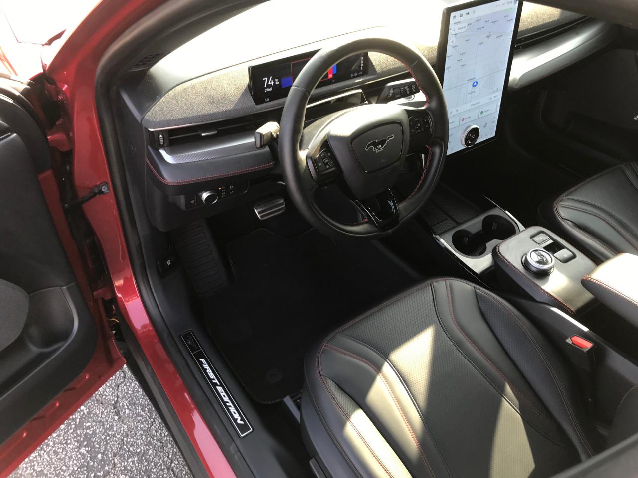 Ford Mustang Mach-E  2021