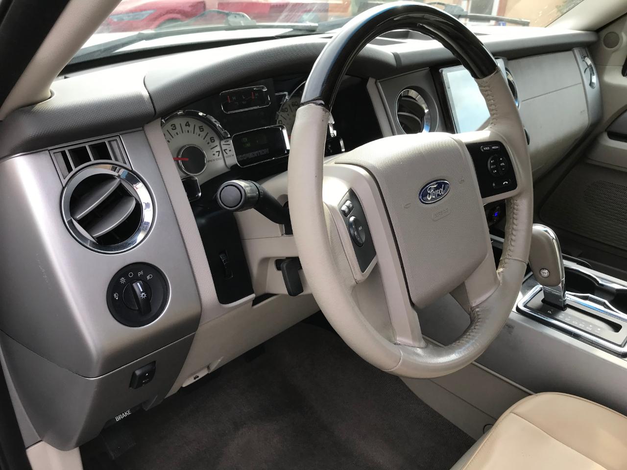 Ford Expedition EL Limited 2WD 2013