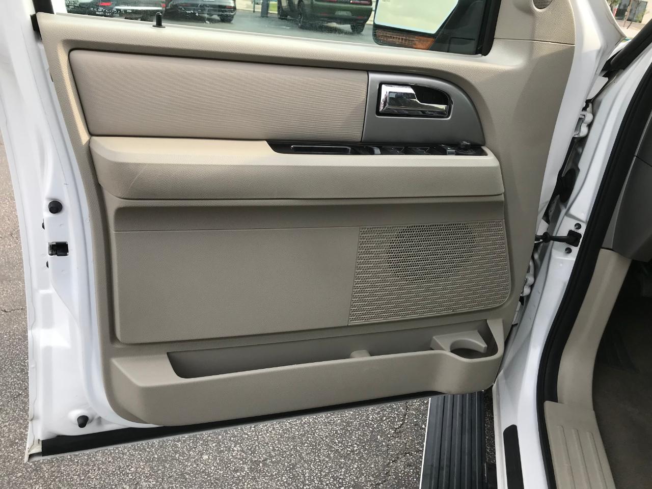 Ford Expedition EL Limited 2WD 2013